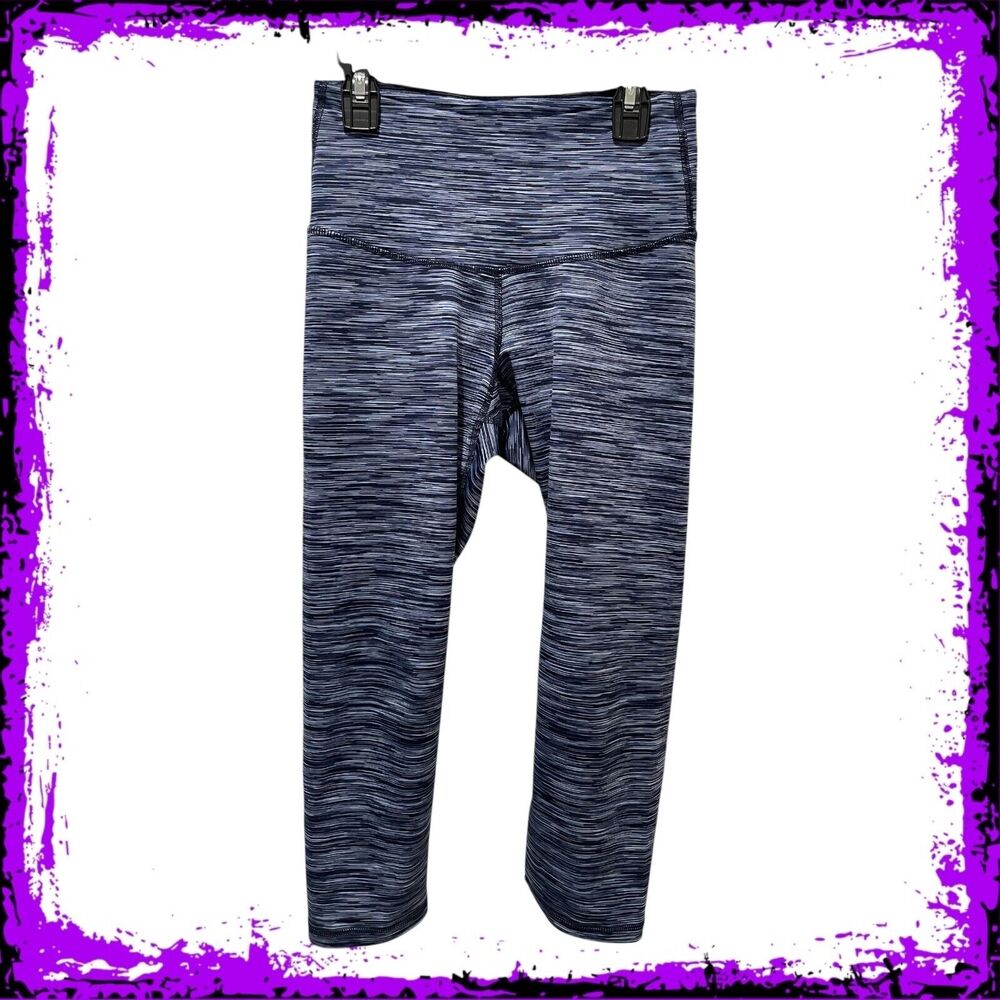 Old Navy Active Go Dry Fitted Capri Leggings Women Size Small, Blue, Athletic